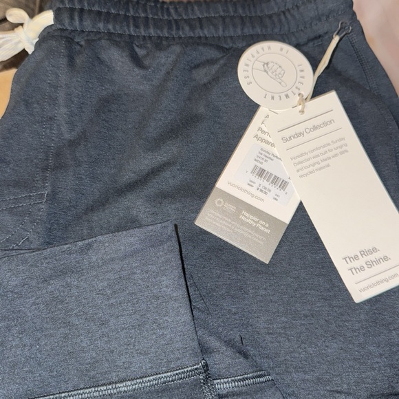 New 30”
Vuori Sunday Performance Jogger ink Heather color - Picture 1 of 9